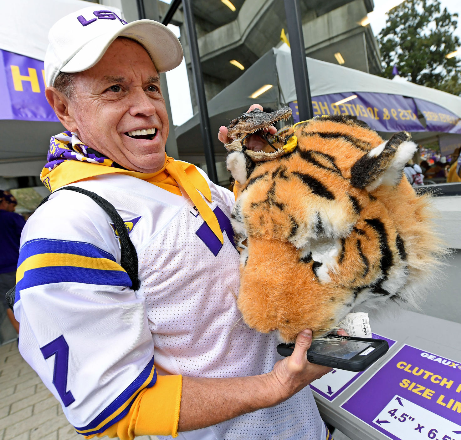 BR.lsufloridamain0218.101319 bf.jpg
